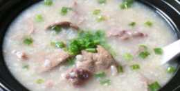 廣東人愛吃的豬肝瘦肉粥，學會這1種做法，在家輕易就能做出來！