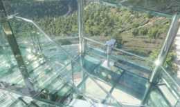 秀雲南|最新網紅打卡點芒市孔雀谷森林公園玻璃橋怎麼樣？