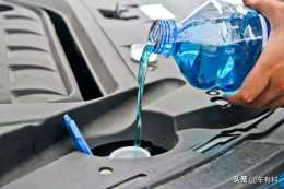 汽車玻璃水沒了，可以加自來水嗎？